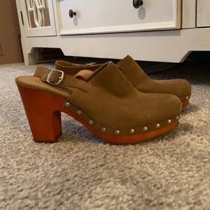 Lucky brand heeled clogs